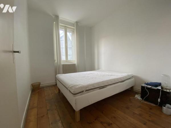 A VENDRE APPARTEMENT T3 CAVE ET PARKING RUE DES POSTES LILLE 
