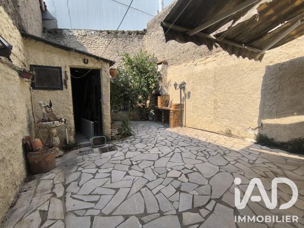 Maison à vendre 4 pièces 75 m² Nîmes
