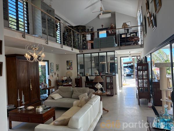 Vente Villa185 m² - 6 Pièces - SAINT PAUL (97460)
