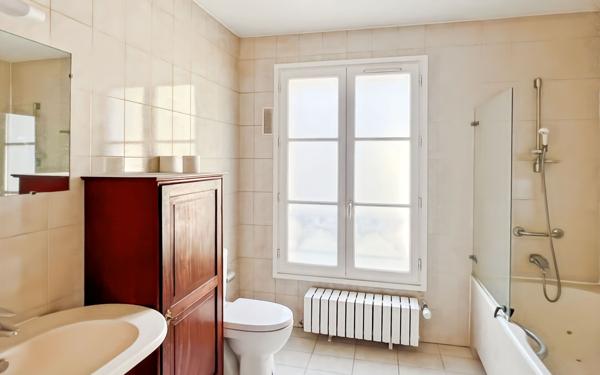 Maison à vendre    6 pièces •  Versailles