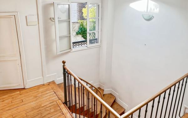 Maison à vendre    6 pièces •  Versailles