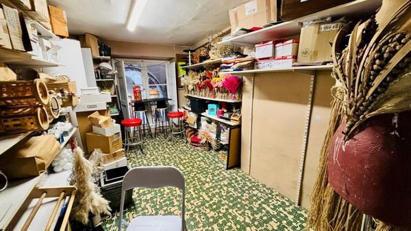 Vente Murs et Fonds de commerce, Emplacement rare Chambéry 73000