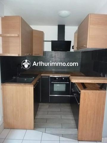 Location                                                      Appartement
                        
                     1 pièces                      30 m2                     à Moissy-Cramayel