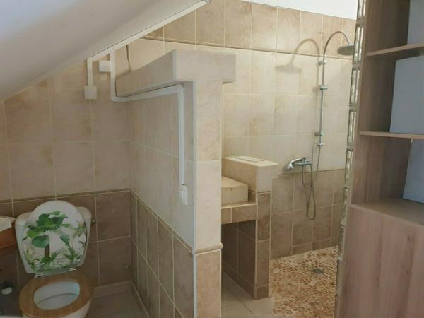Villa 4 chambres avec dépendance sur la colline des camelias
