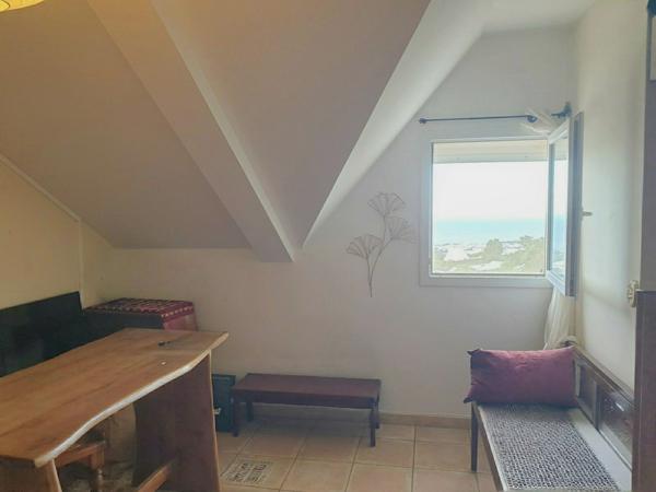 Villa 4 chambres avec dépendance sur la colline des camelias