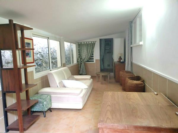 Villa 4 chambres avec dépendance sur la colline des camelias