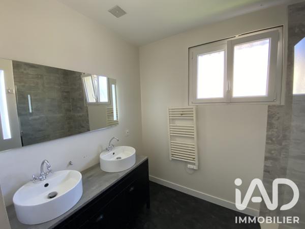 Maison à vendre 4 pièces 166 m² Les Herbiers