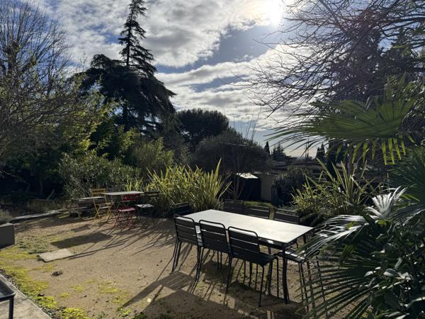 Villeneuve-lès-Avignon (30400) Maison des années 50