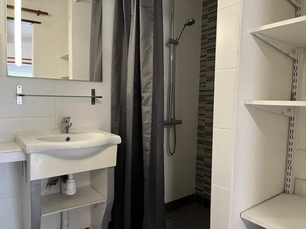 Maison à louer 500 € CC PLOERDUT 3 p 57 m² DPE E