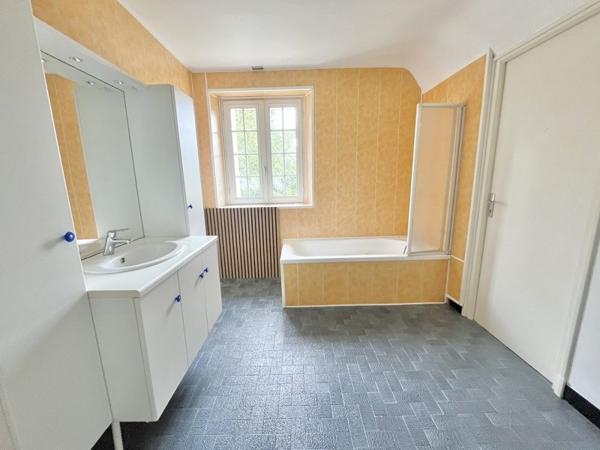 Maison à louer |  Cléden-Poher |  8 pièces | 150 m²