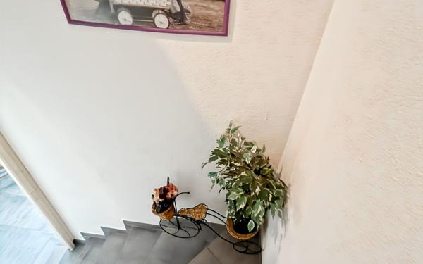 Maison à vendre    5 pièces • 89,30 m2 Saint-Donat-sur-l'Herbasse