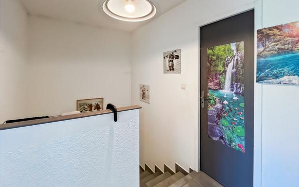 Maison à vendre    5 pièces • 89,30 m2 Saint-Donat-sur-l'Herbasse