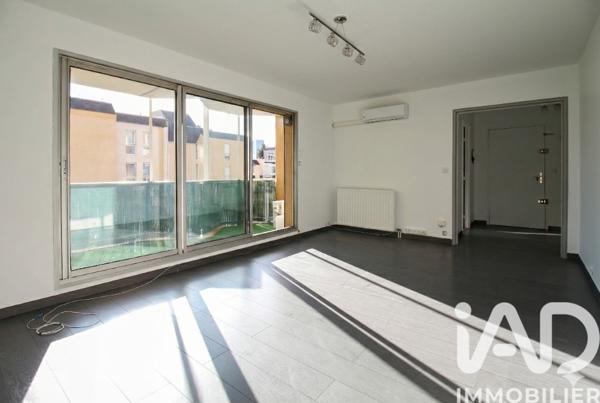 Appartement à vendre 4 pièces 84 m² Courbevoie