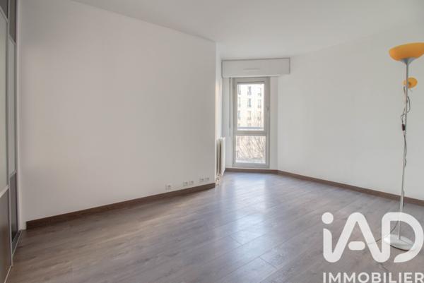 Appartement à vendre 4 pièces 84 m² Courbevoie