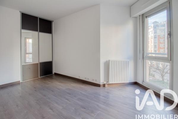 Appartement à vendre 4 pièces 84 m² Courbevoie