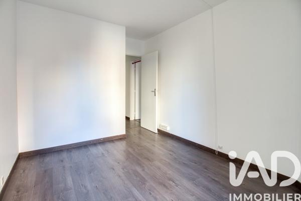 Appartement à vendre 4 pièces 84 m² Courbevoie