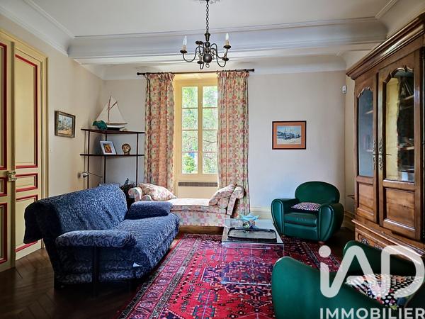 Maison à vendre 11 pièces 287 m² Saint-Jean-d'Angély