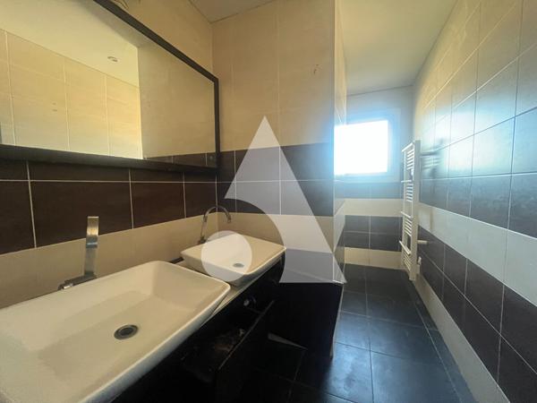 Maison 5 pièces 142.03 m2