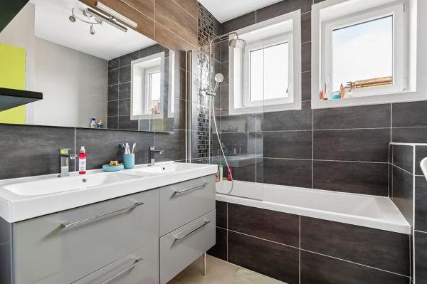 Vente Maison de luxe Marcq-en-Barœul 6 Pièces 141.62 m²