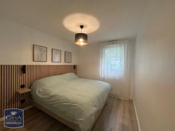 Appartement à louer 4 pièces 83.31m² Sassenage (38360)