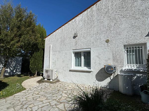 MAISON à LES MATHES