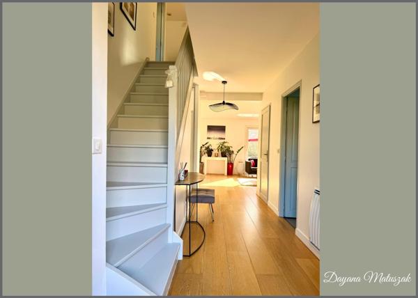 Maison rénovée avec terrasse et piscine plein sud