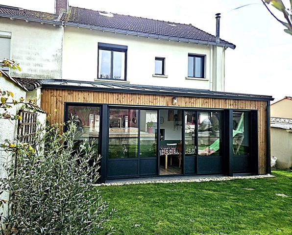 Maison de ville rénovée