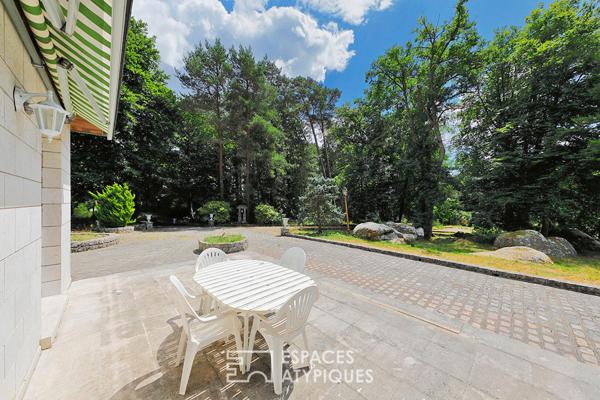 Un domaine rare de 5 hectares en lisière de forêt