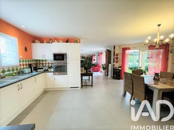 Maison à vendre 6 pièces 132 m² Varennes