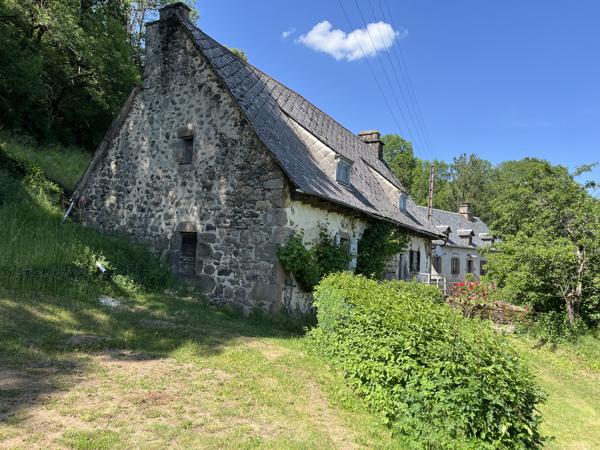 MAISON AUVERGNATE DE 1780 Ally (15700)