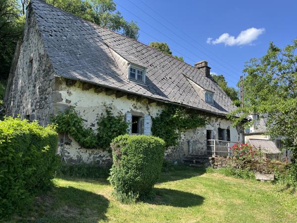 MAISON AUVERGNATE DE 1780 Ally (15700)
