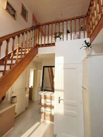 Magny-les-Hameaux (78114) Maison 6P en excel. état, 4 chambres, jardin SUD sans vis-à-vis