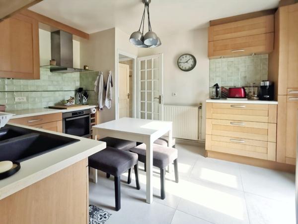 Magny-les-Hameaux (78114) Maison 6P en excel. état, 4 chambres, jardin SUD sans vis-à-vis