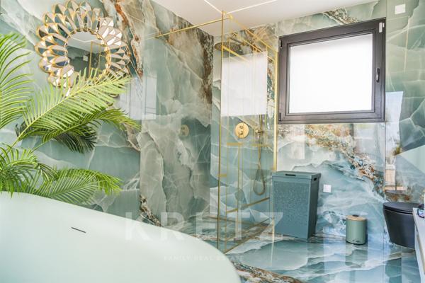 Villa contemporaine en bord de mer