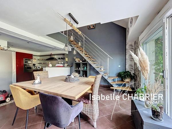 Maison sans travaux avec jardin paysager