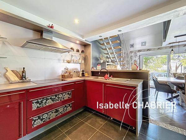 Maison sans travaux avec jardin paysager