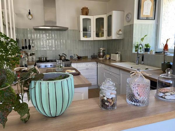 Vente                                                      Maison
                        
                     7 pièces                      170 m2                     à Brech