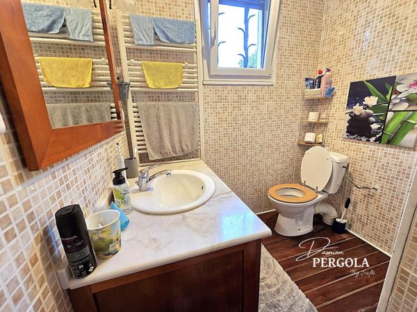 Maison d'environ 150 m² habitables située à Sarlat-La-Canéda