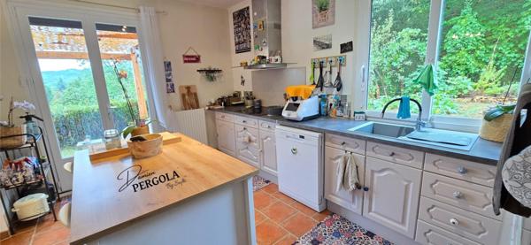 Maison d'environ 150 m² habitables située à Sarlat-La-Canéda