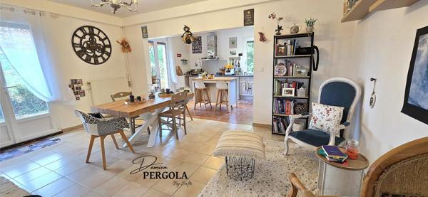 Maison d'environ 150 m² habitables située à Sarlat-La-Canéda