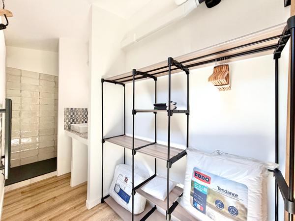 Maison 2 pièce(s) avec jardin et dependance 77.42 m2