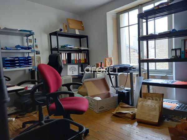 Achat immeuble près de GUINGAMP - 8 pièce(s) - 210 m² - 283 500 €