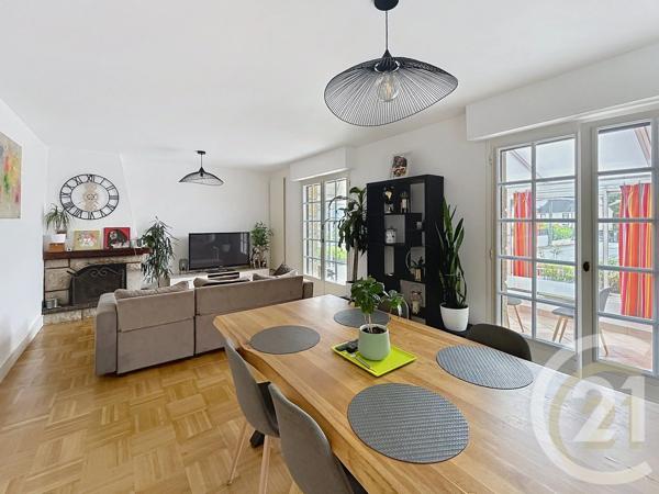 Maison à vendre  5 pièces - 110 m 2   QUEVEN  - 56