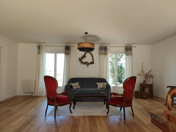 Maison à vendre 5 pièces RUELLE SUR TOUVRE (16)