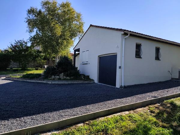 Maison à vendre 5 pièces RUELLE SUR TOUVRE (16)