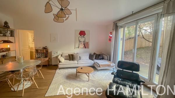 Garches mairie, beau T4 occupé avec parking, terrasse et jardin Garches