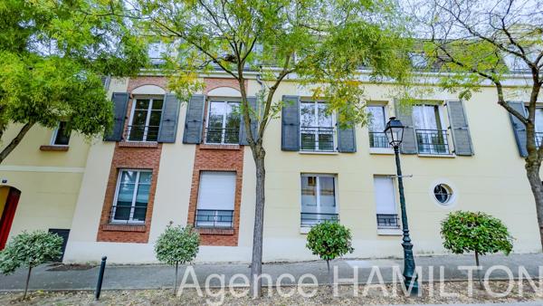 Garches mairie, beau T4 occupé avec parking, terrasse et jardin Garches