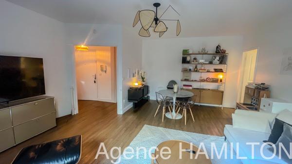 Garches mairie, beau T4 occupé avec parking, terrasse et jardin Garches
