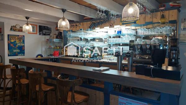 Maison avec local commercial et appartement