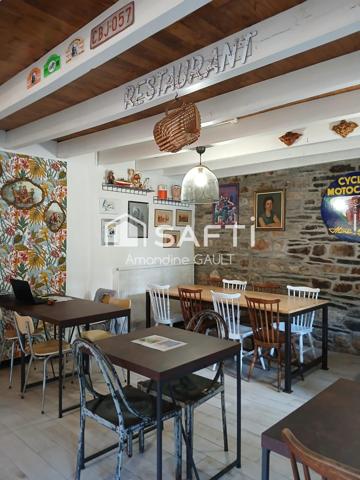 Maison avec local commercial et appartement